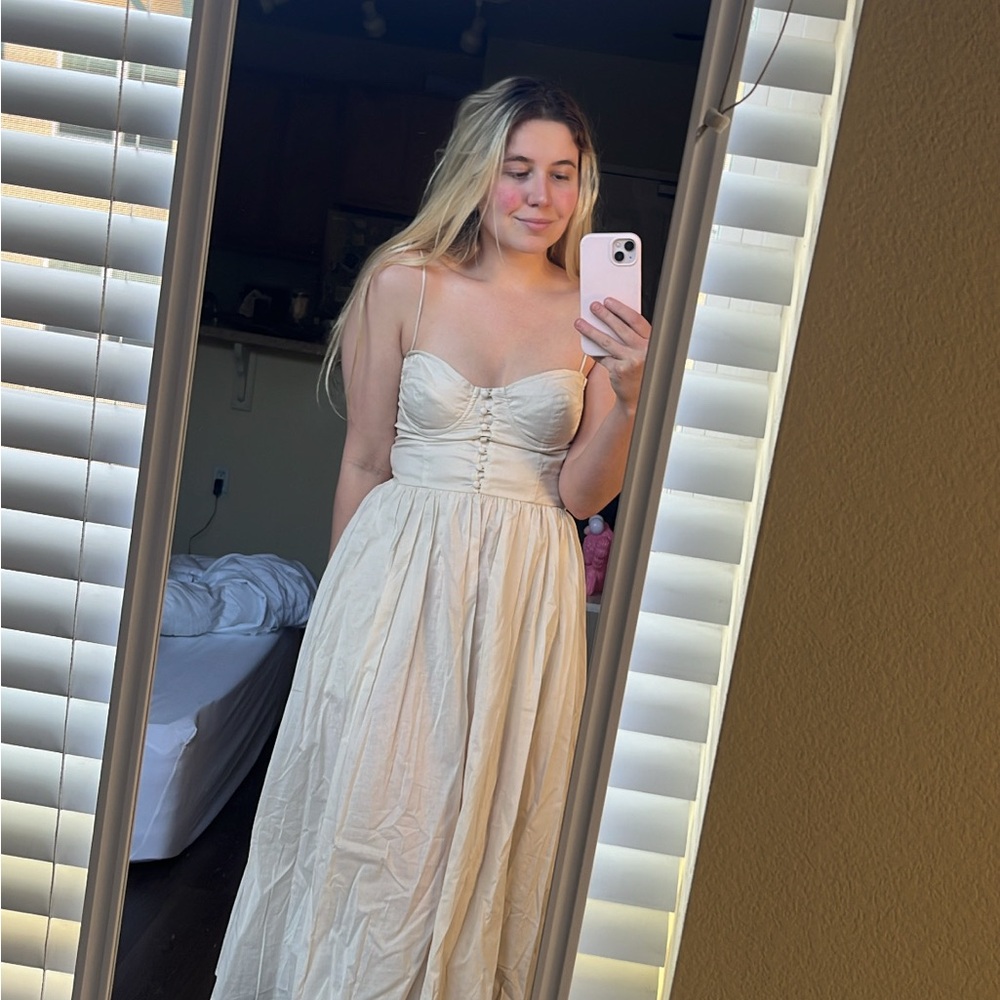 Elegant Cream Maxi Dress